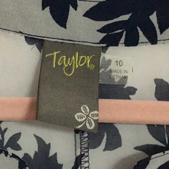 "Size 10 Navy/Cayman Blue Taylor Dress: Comfortable Effortless Style!" - Picture 12 of 16